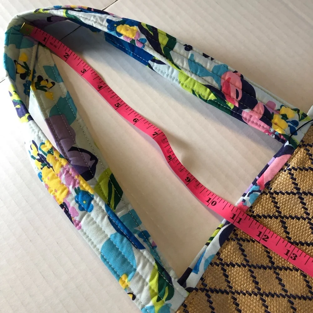 NWT! Vera Bradley Marian Whale Large Beach/Tote Bag. - Picture 9 of 12